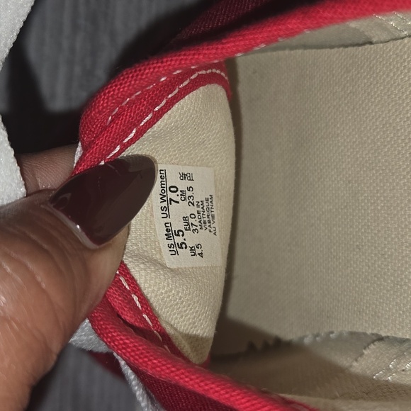 Vans Women's or Men's Authentic Shoes Red and White Size 7 Women / 5.5 Men - Picture 13 of 14